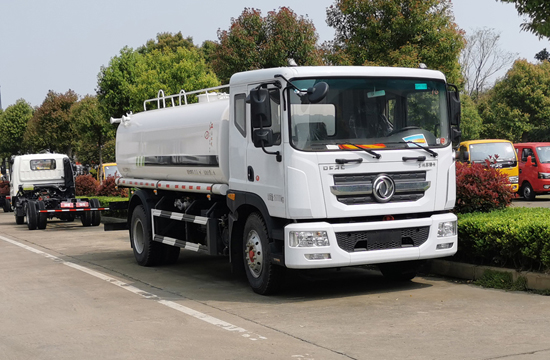 國六東風12噸灑水車