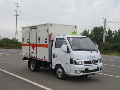 國六小東風易燃液體廂式運輸車